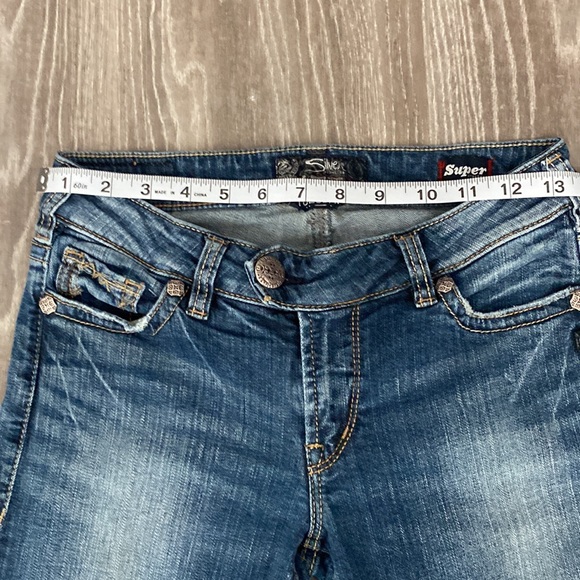 Silver Tuesday Low Rise Straight Leg. Sz 27/32 - Picture 10 of 12